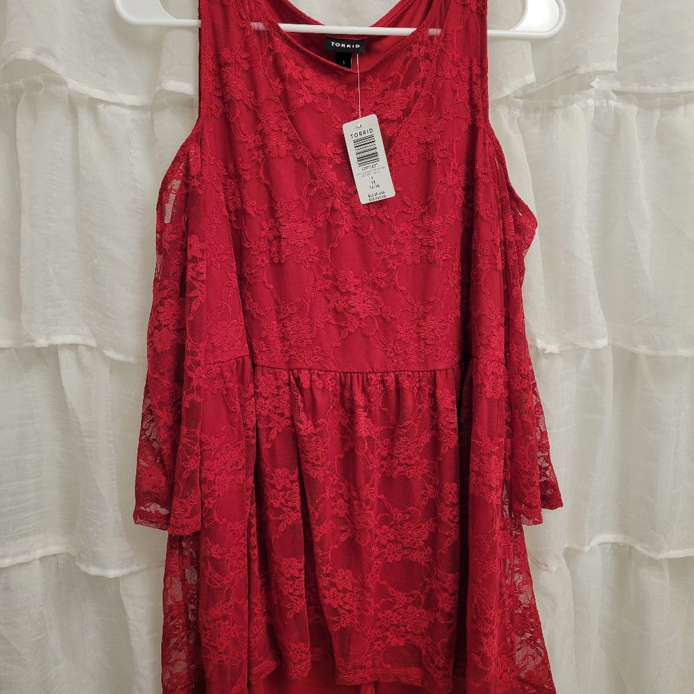 Torrid size 1 red top
